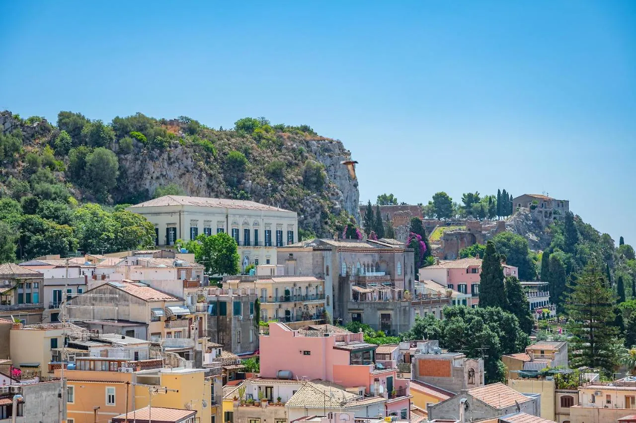 Il Piccolo Giardino Gh ***Superior Hotel Taormina 3*,  Italy