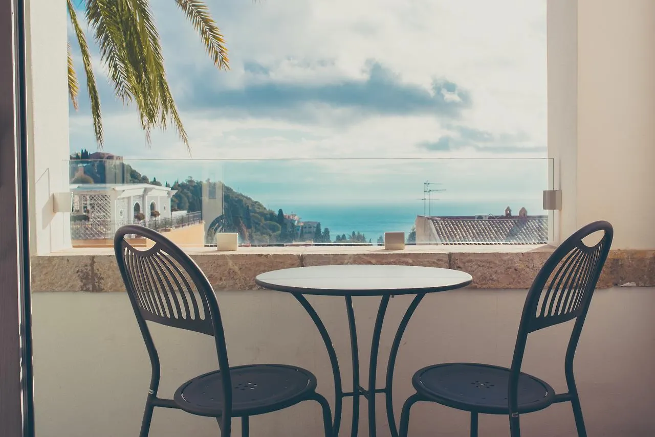Il Piccolo Giardino Gh ***Superior Hotel Taormina 3*,  Italy